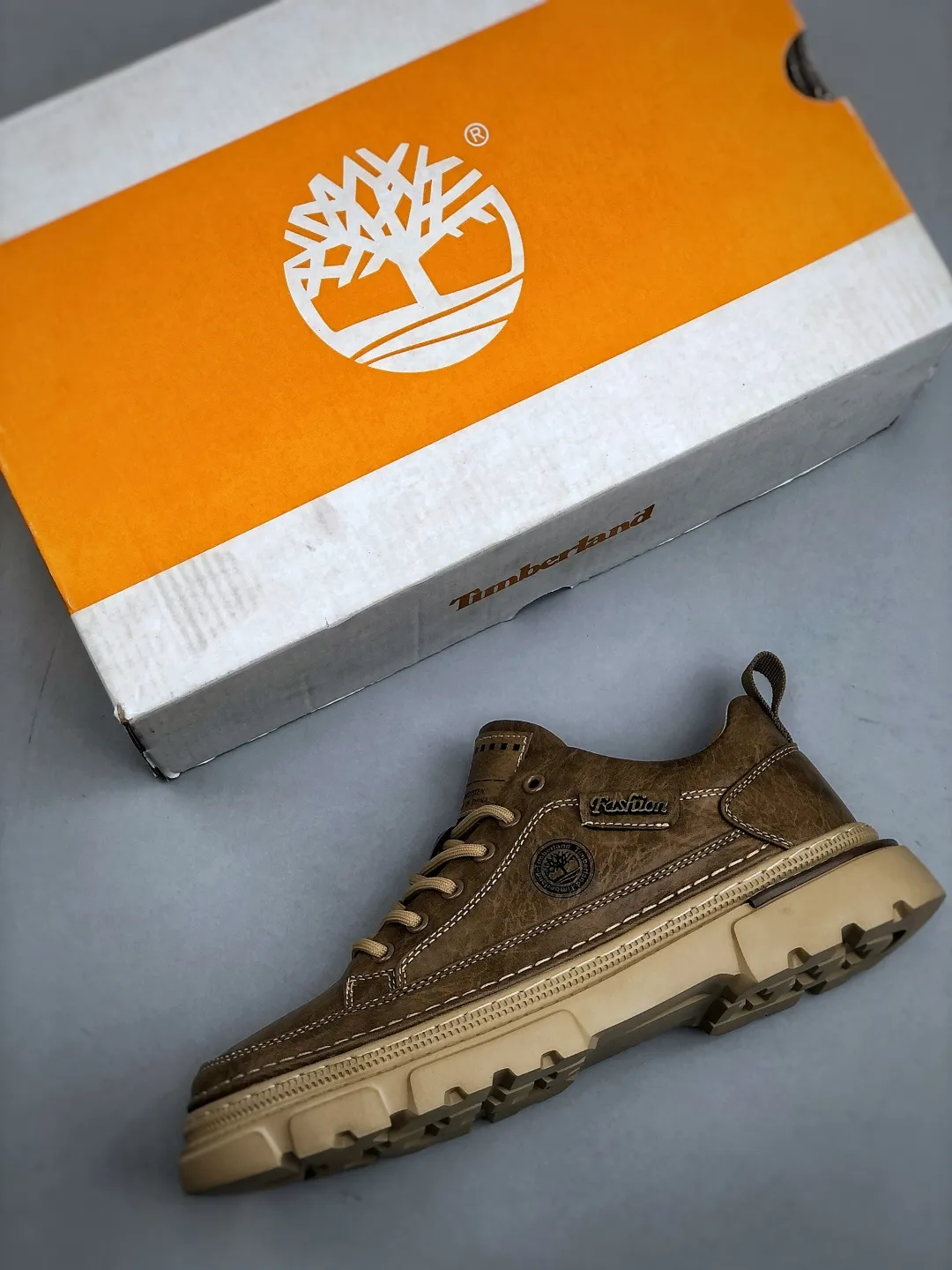 Local pickup 💰 520 supports store Timberland/Timberland classic 25ss new low-top (plus velvet) classic re-creation, brand new upgrade, Guangdong factory quality, original box and original packaging. The fabric is made of Italian 🇮🇹 top frosted mesh. It is paired with anti-odor and anti-corrosion genuine leather latex insoles to give you a perfect wearing experience. High-quality and durable, a must-have for sportsmen. Specially designed to handle handsomeness. High-quality and first-class foot feel. Exclusive supply Official item number: TB23066 Size: 39 40 41 42 43 44